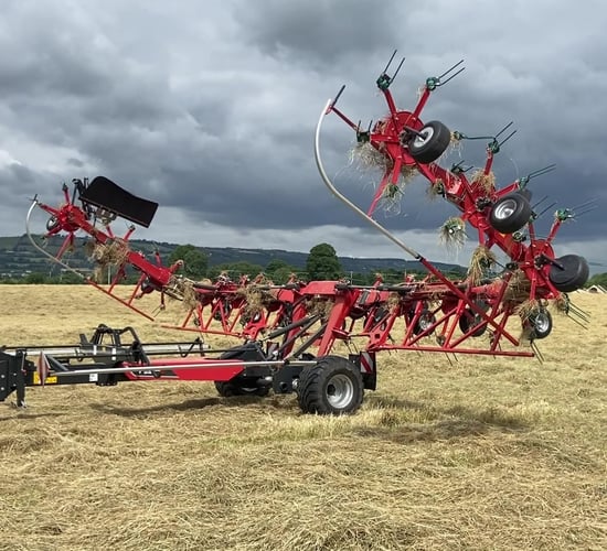 Video: Kverneland brings its biggest tedder to Ireland