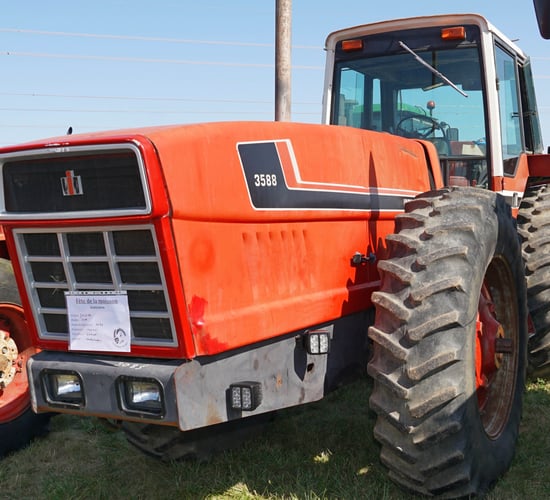 Machinery: Chasing Deere with the International 3588
