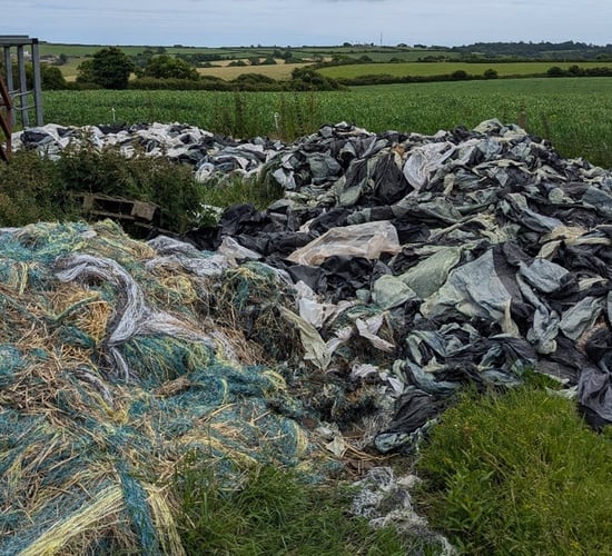 Farmers ditch plastic twine in favour of biodegradable alternative