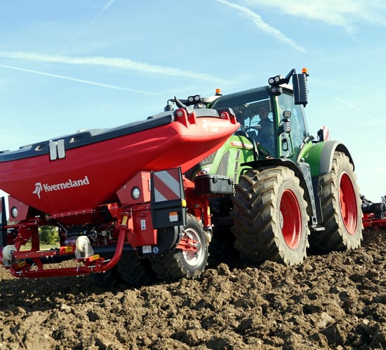 Fendt joystick steering: A boon for yard and field