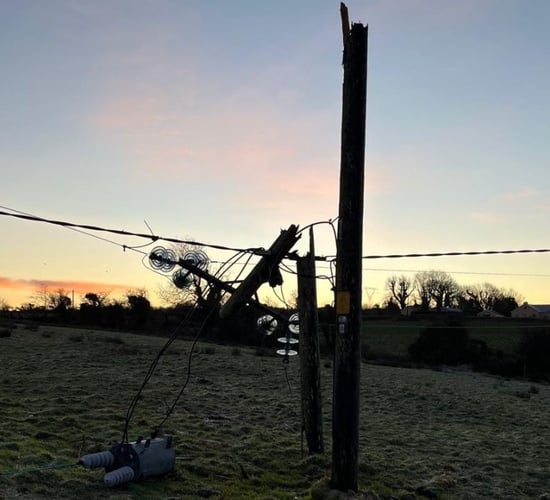 MEP calls on gov to accept EU aid as 246,000 still without power