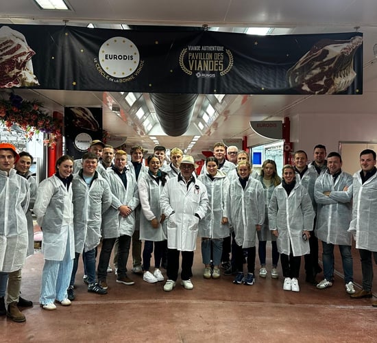 Video: Young sheep farmers visit world's largest fresh-food market