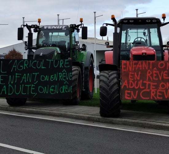 EMB and ECVC farmers protest at Liège Airport over Mercosur deal