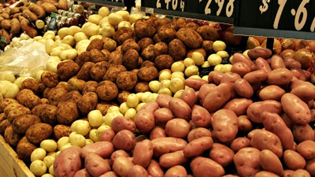Concerns that retailers are selling 'last season' potatoes in value packs