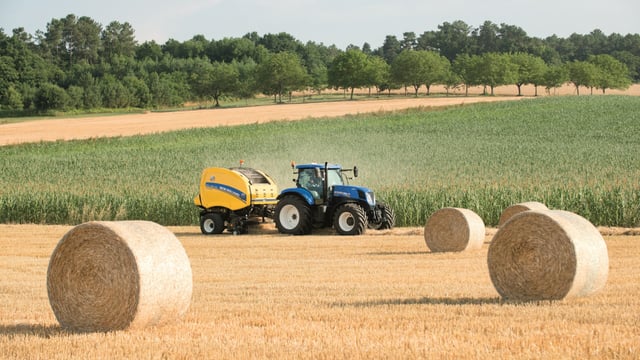 New Holland Roll-Belt variable chamber round baler gets upgrade