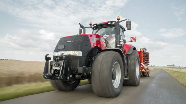 Case IH presents the new Magnum CVX