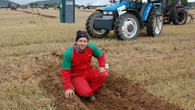 Irish ploughmen akin to a ‘Band of Brothers’