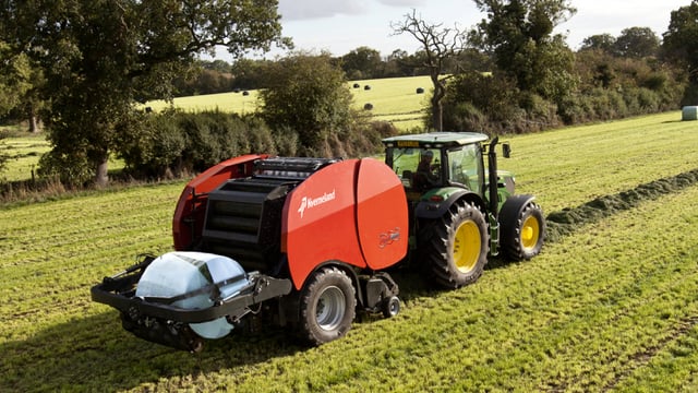 Kverneland baler/wrapper wins silver for innovation at SIMA