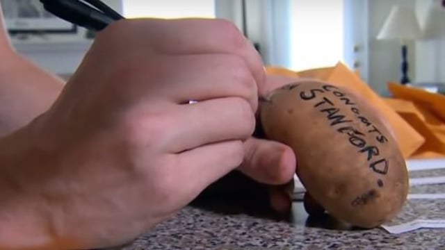 Say it with spuds! Why didn't an Irish person think of this?