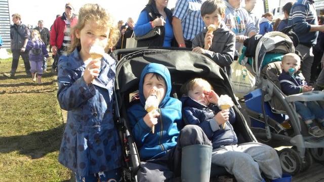 Pics and video of the 76,500-strong crowd at Day 3 of the Ploughing