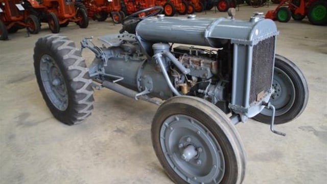 Pics: World's largest Ferguson collection to go under the hammer