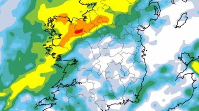 Storm Desmond: More rain forecast for tonight as West is hit by 85mm in 24hrs