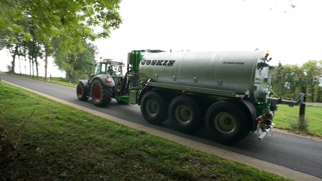 Is it against the law to spread slurry off the road?