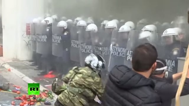 Pics: Protesting Greek farmers hit police with tomatoes, rocks and shepherd's crooks