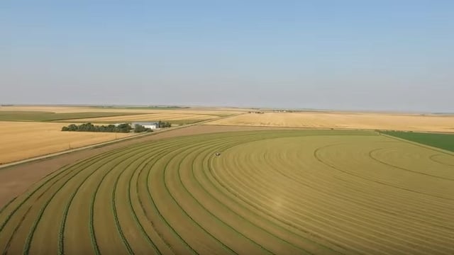 Video: Great footage of farming in the US on a huge scale