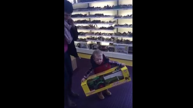 Video: This Kerry child doesn't know what to make of his new tractor!