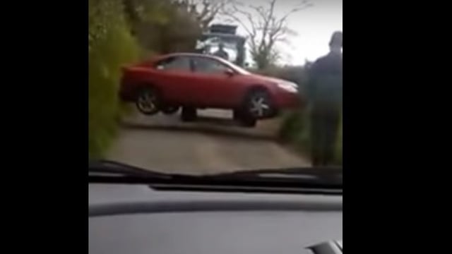 Video: This is why you don't block a farmer's gate!