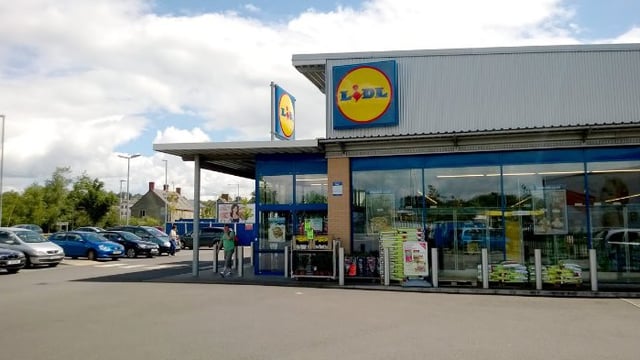 Lidl to list GMO-free dairy products in its German stores