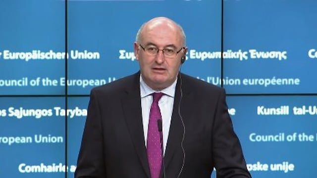 'Phil Hogan is not above the rest of us' - Tóibín