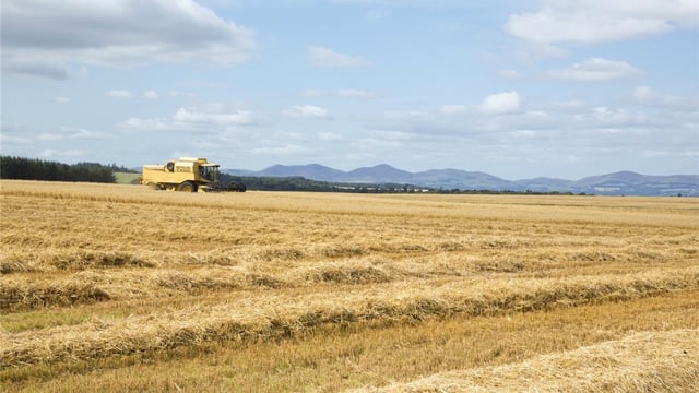 5 amazing farms for sale in the UK