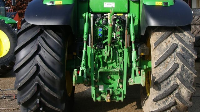 5 tyre checks farmers should complete this winter