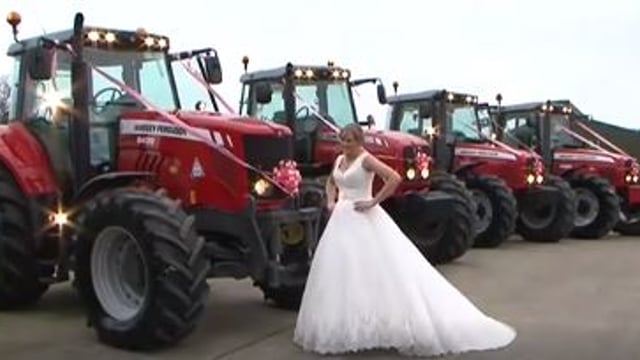 Video: Farming mad bride drives to her own wedding in a Massey Ferguson