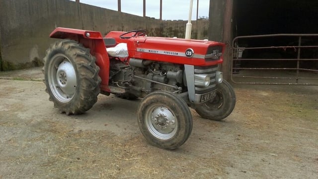 Vintage tractor of 'huge sentimental value' stolen in the North