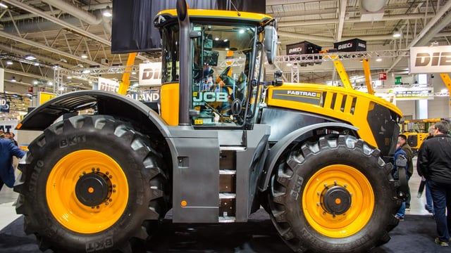 Giant Fastrac adds to JCB's accolades at SIMA 2017