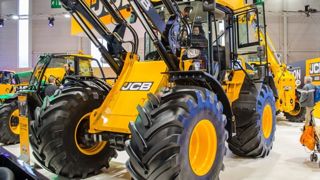 SIMA 2017: New JCB 419S reaches out to contractors
