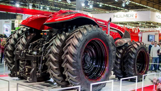 SIMA 2017 Video: Up close and personal with Case IH's driverless tractor