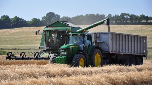 Heatwave triggers 'early start' to harvest 2018