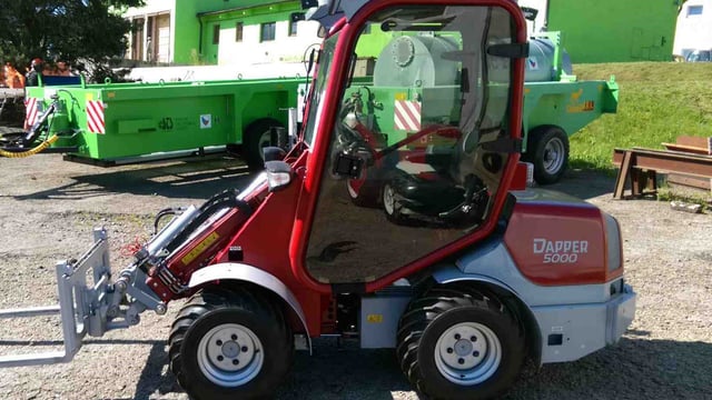 Miniature loader is a 'Dapper' addition to the market