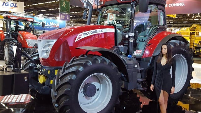 Tractor manufacturer embarks on South African expedition