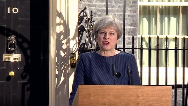 Britain set for snap election to firm up Brexit support