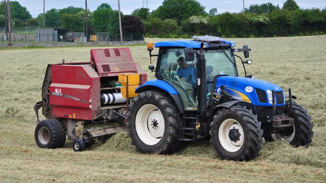 How to minimise the risk of fires when baling
