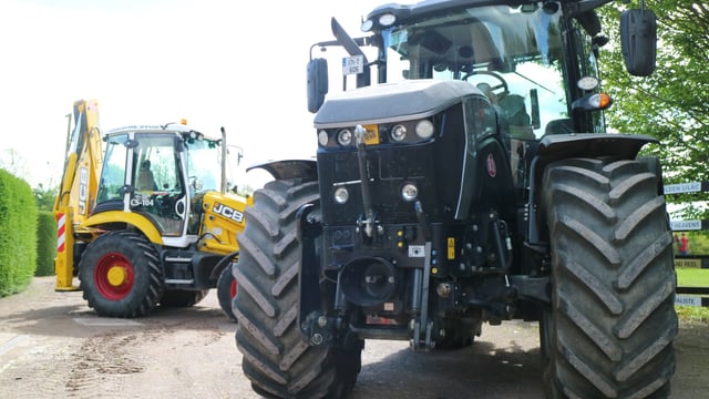 Coolmore adds special, striking JCB 'steeds' to its fleet