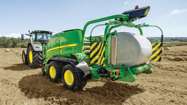 Faster baler-wrappers and 'intelligent' slurry spreading from Deere