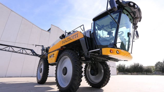 John Deere snaps up Italian sprayer manufacturer