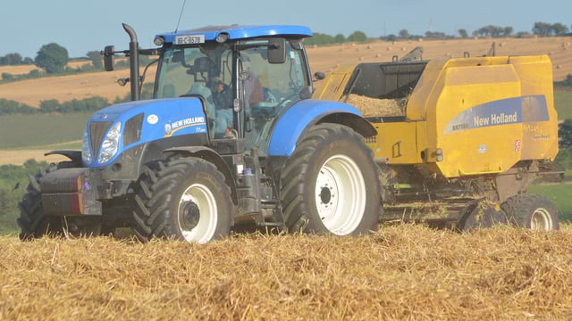 How much does baling straw cost this year?