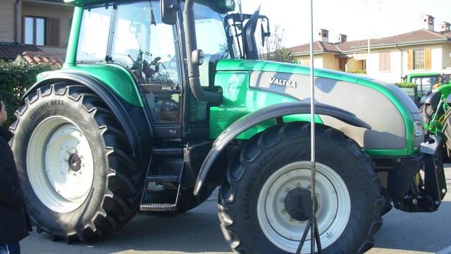 Almost 1,500 new tractors registered so far this year - CSO