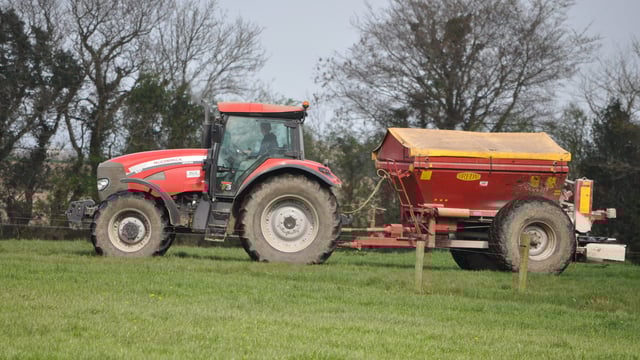 'Compounds like 27:2.5:5 will not solve soil fertility issues'