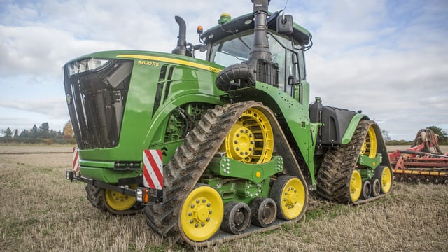 620hp John Deere goliath on 'track' for debut