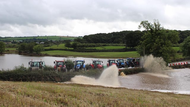 Pics: Farmers and contractors pull together to help flood-hit areas