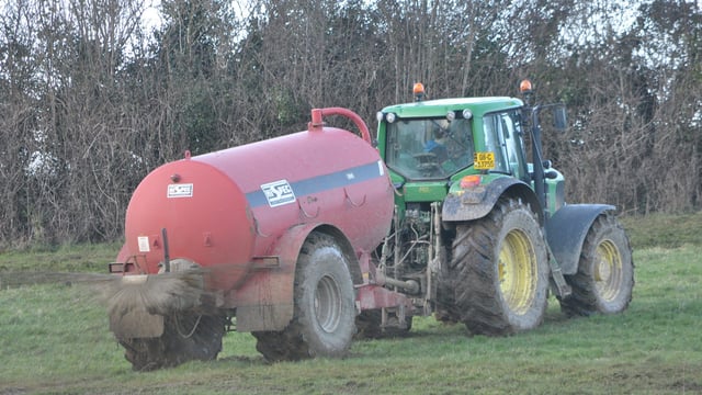 Ruling out slurry spreading deadline extension 'reckless in the extreme'