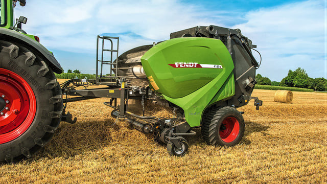 Updated: Fendt unveils 'green' Welger balers and Lely Tigo wagons