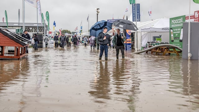 Stands flooded as rain pours down on the 'Ploughing' 2017