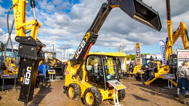 'Pint-sized' telescopic skid-steer launched by JCB at the 'Ploughing'