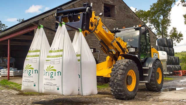 New, beefier TM420 joins JCB's artic-steer telehandler line-up