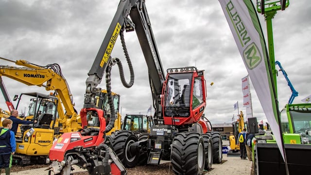 New Komatsu timber harvester set to 'fell' all in its path