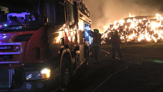 Pics: 6,000t of baled straw goes up in flames in the UK